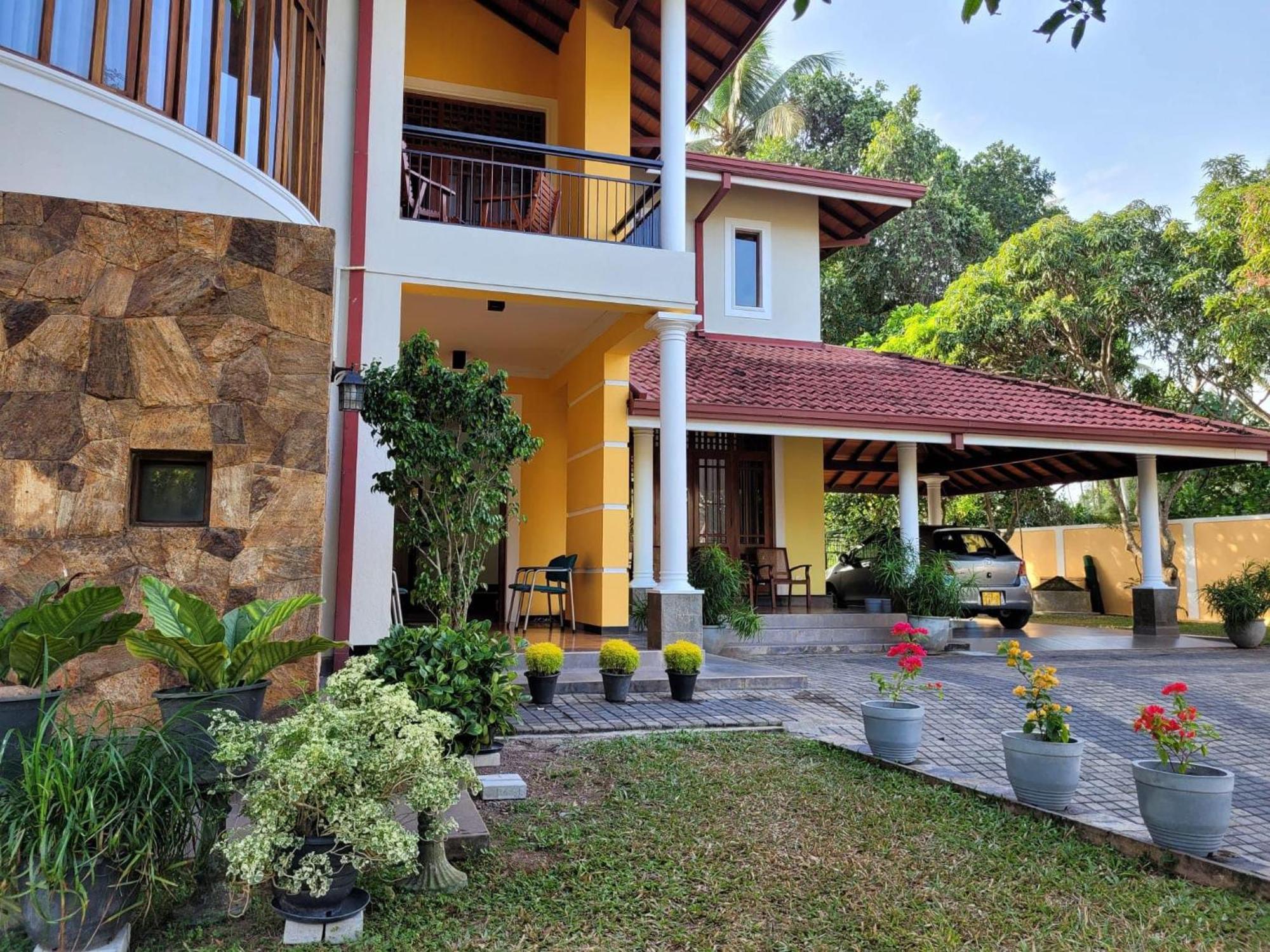 Bigcity Villa - Airport Transit Hotel Katunayaka Dış mekan fotoğraf