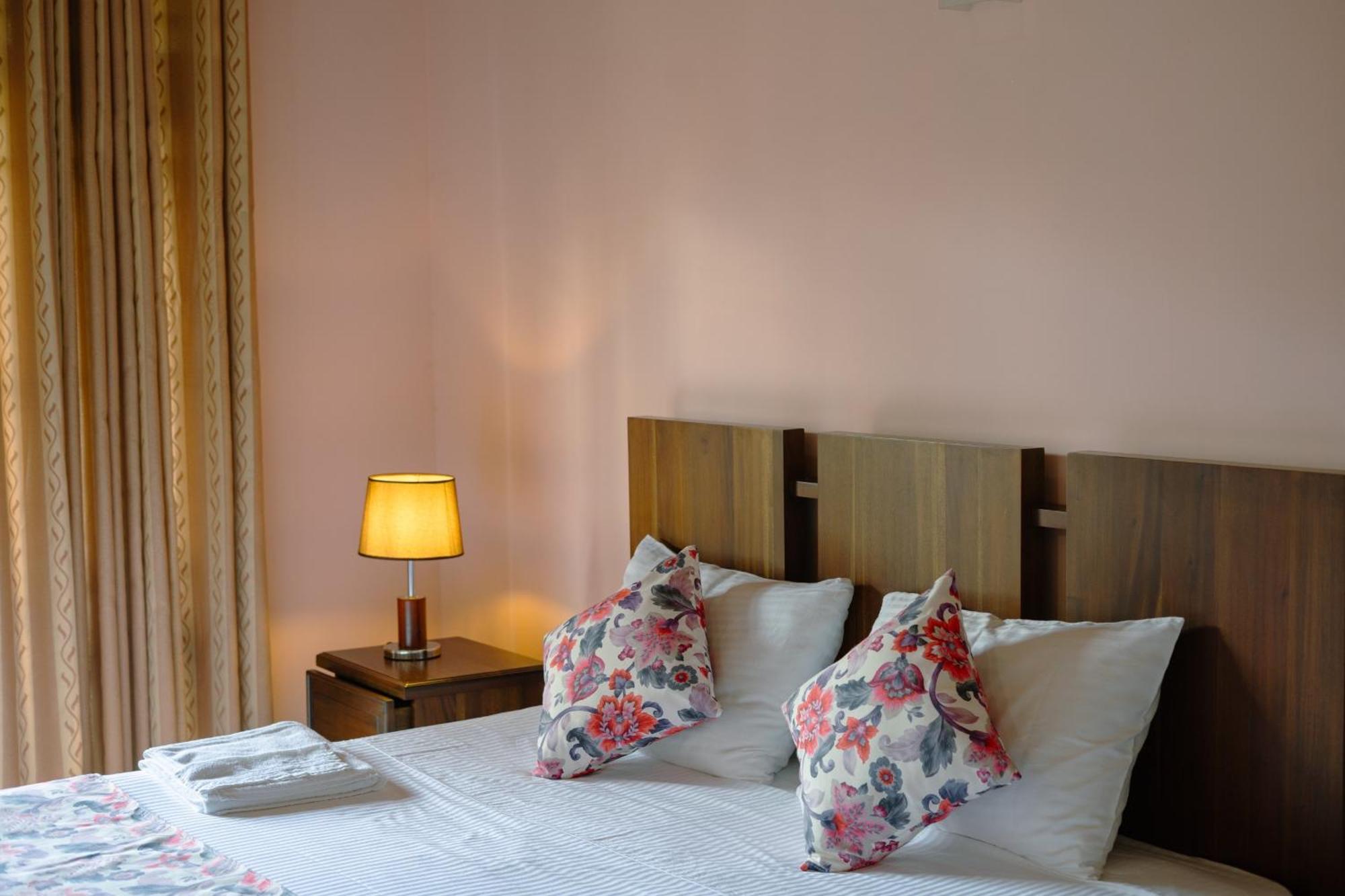 Bigcity Villa - Airport Transit Hotel Katunayaka Dış mekan fotoğraf